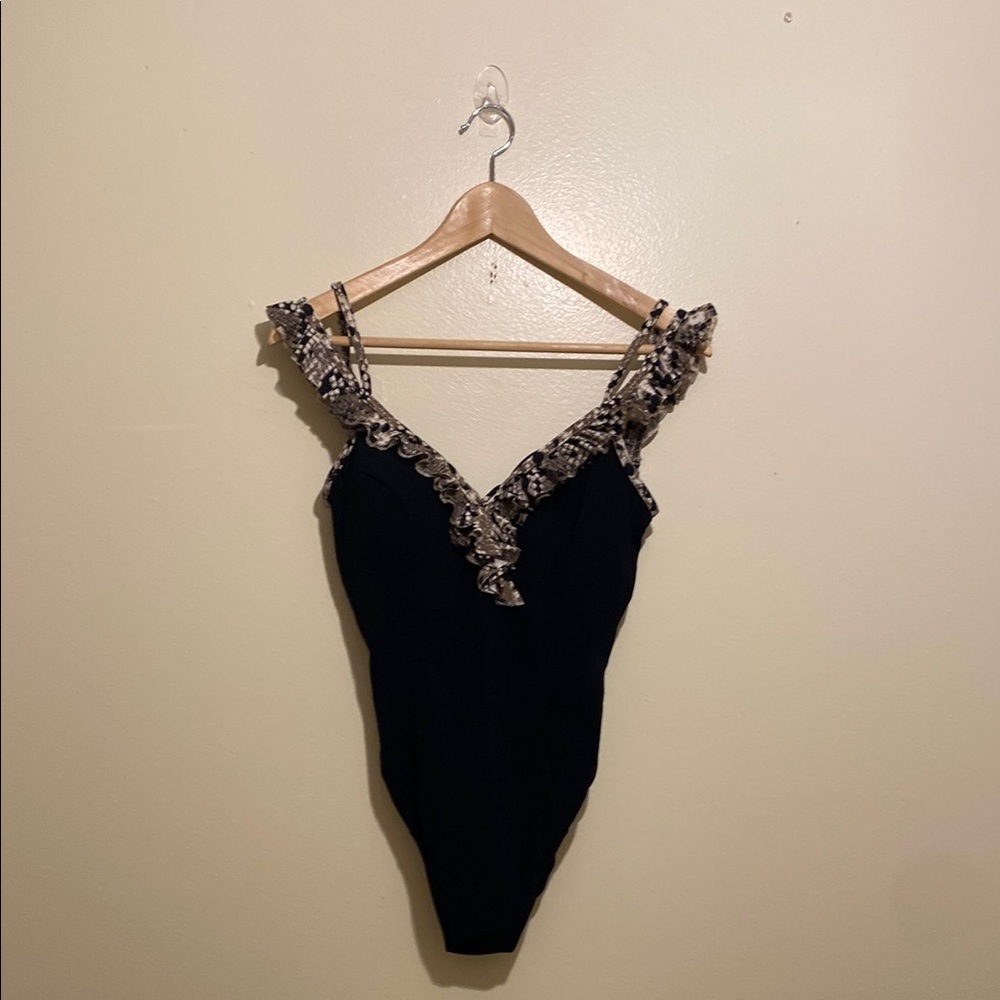 PROFILE Elegant Black Ruffled Women's Bodysuit. Size 10